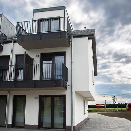 Rheinapart Hotel Und Boardinghouse Bornheim  Exterior foto